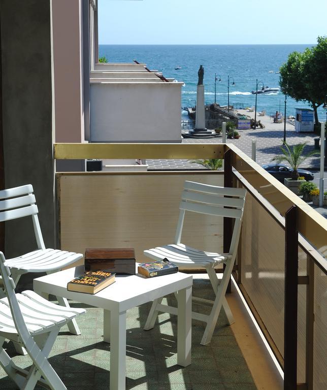 Tizi Apartments Corso Reginna Maiori Bagian luar foto