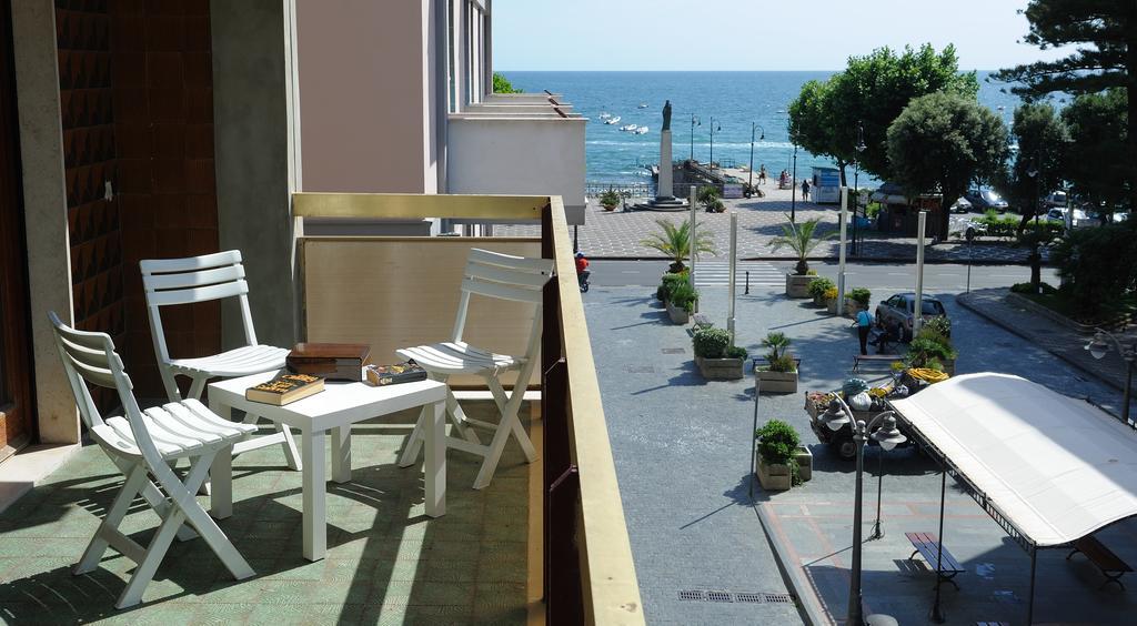 Tizi Apartments Corso Reginna Maiori Bagian luar foto
